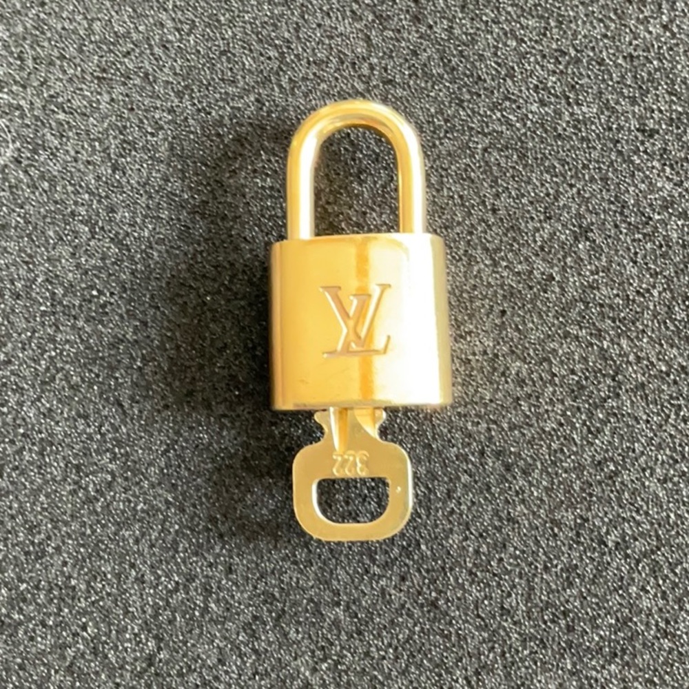 Louis Vuitton Padlock and Key #322